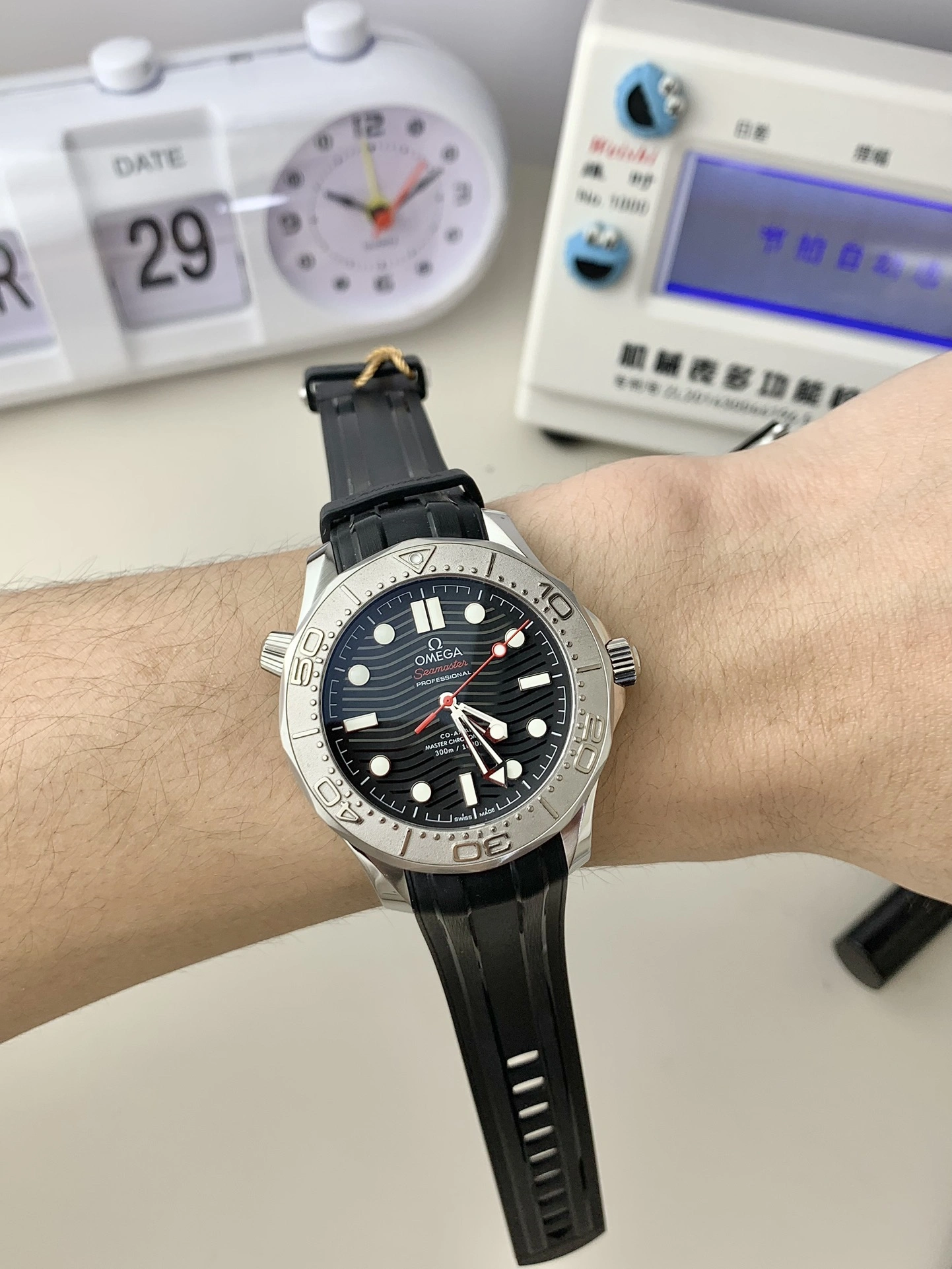 CBD Factory Omega Seamaster Diver 300M 42mm “Nekton Edition” Titanium Bezel Black Rubber Strap (210.32.42.20.01.002) 1:1 Super Clone – DD8806 Movement Unisex 274